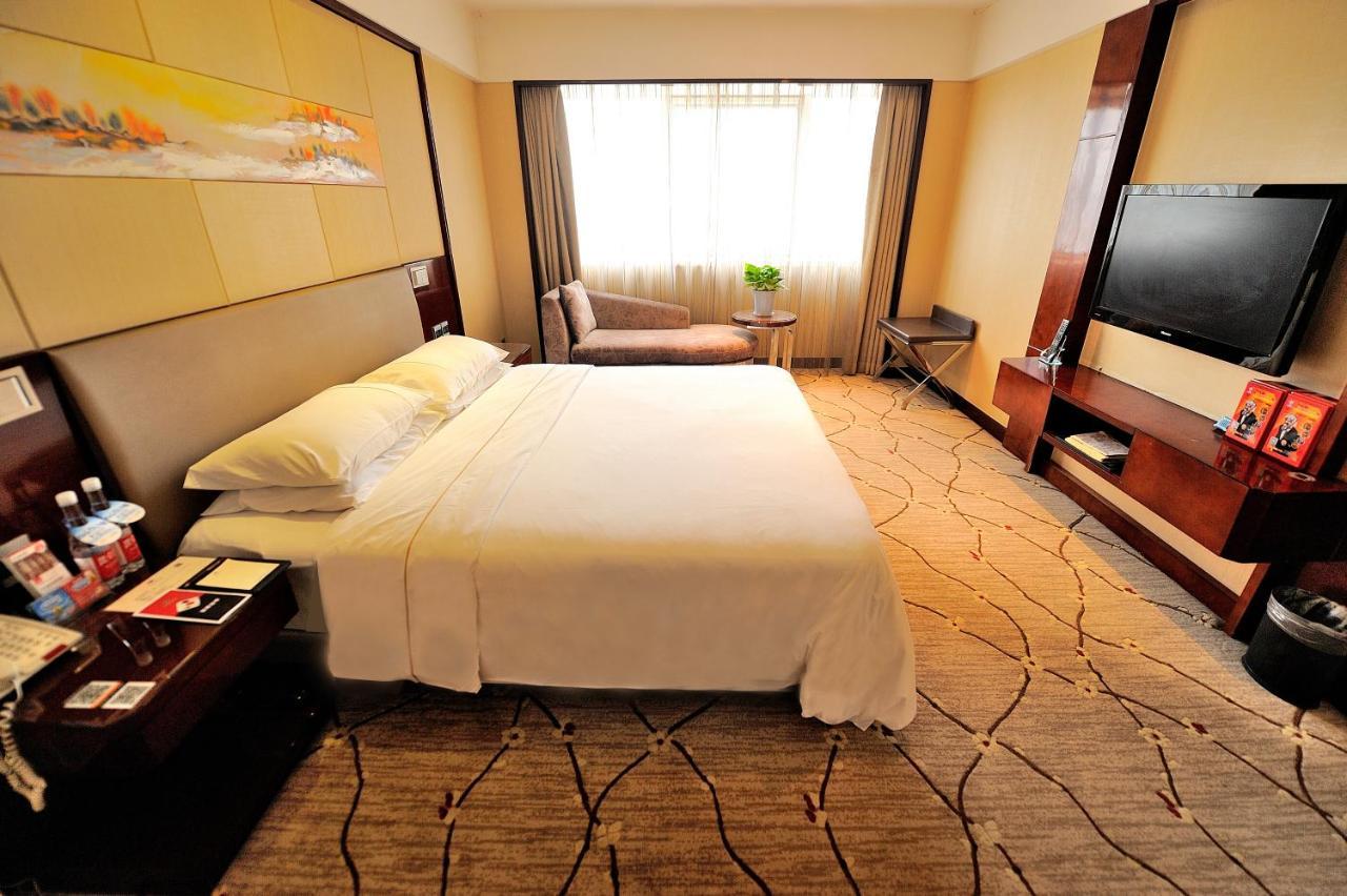 Inzone Garland Hotel Jinan Esterno foto