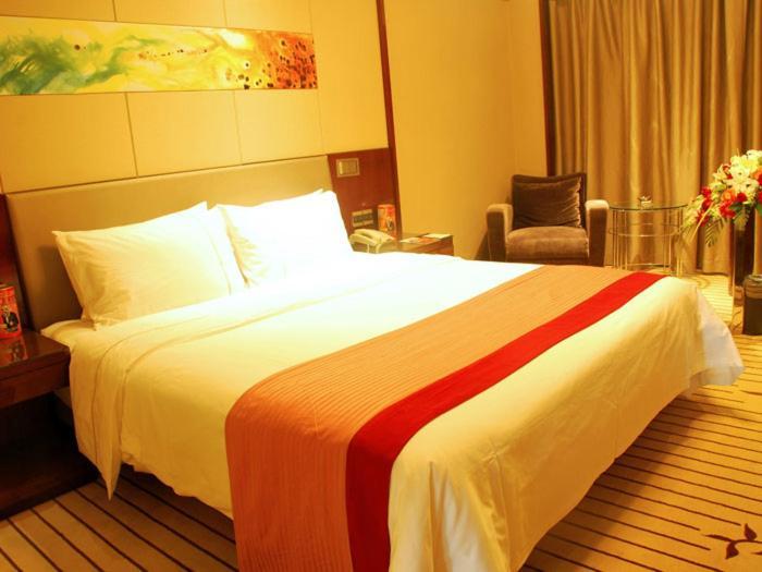 Inzone Garland Hotel Jinan Esterno foto