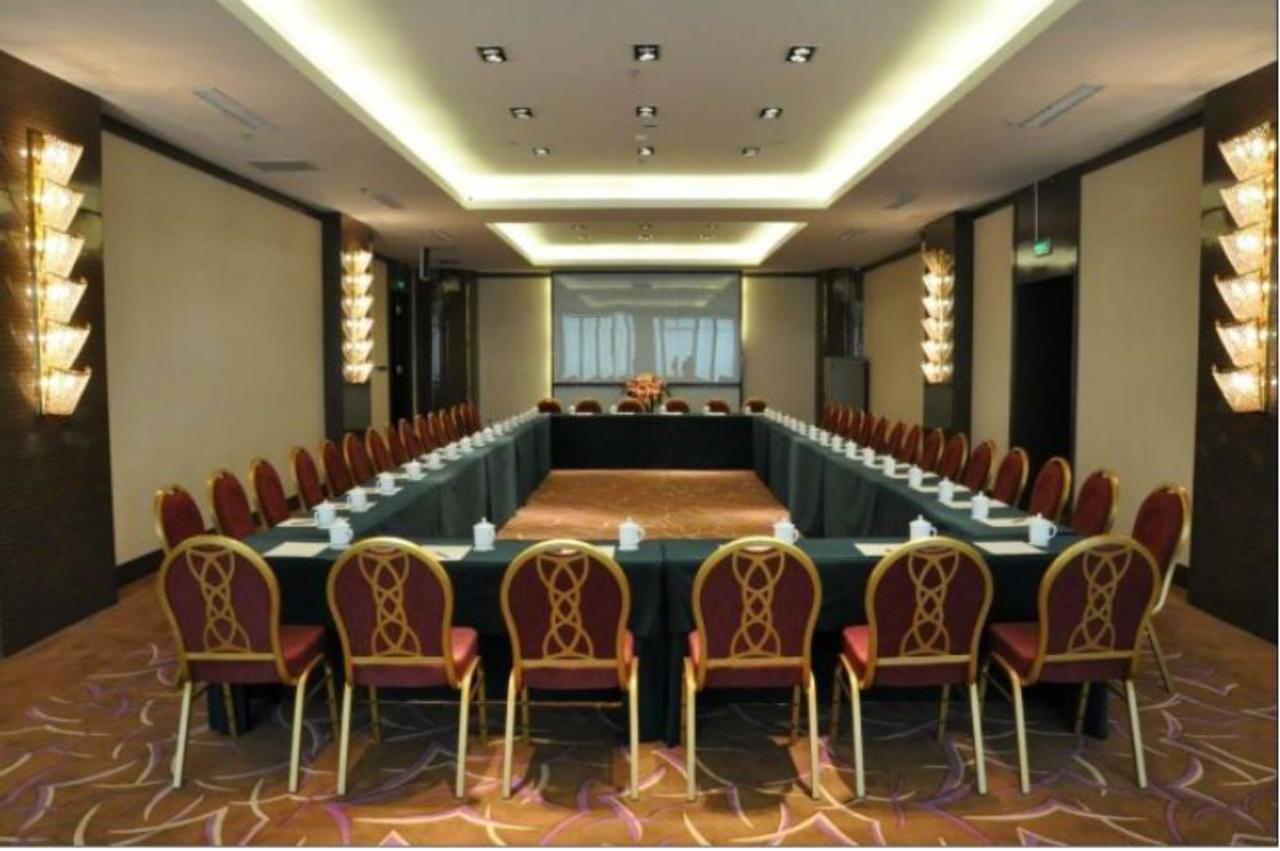 Inzone Garland Hotel Jinan Affari foto