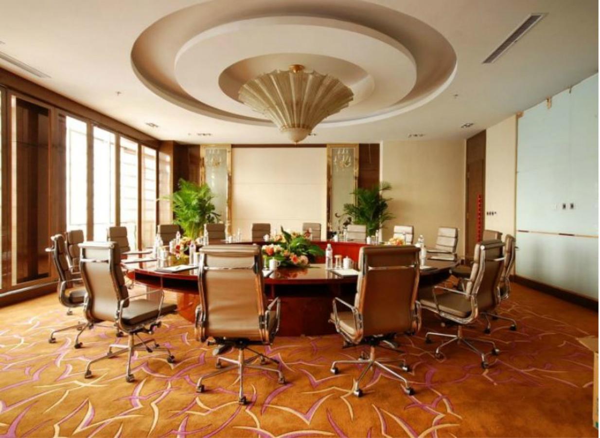Inzone Garland Hotel Jinan Esterno foto