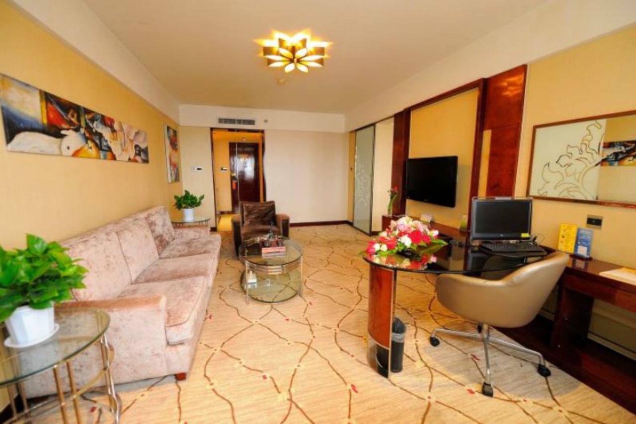 Inzone Garland Hotel Jinan Esterno foto